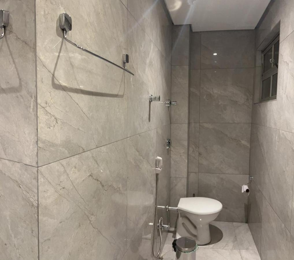 Apartamento Para Pessoas De Familia Ou A Negocio, Ap Lindo Aconchegante No Bras Proximo Igreja Mundial,Mercado Municipal, 25 De Marco, Templo Salomao, Metro Dom Pedro Ll, Bancos, Mercado E Etc São Paulo Eksteriør billede